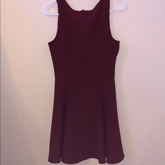 Burgundy mini dress - Picture 2 of 3